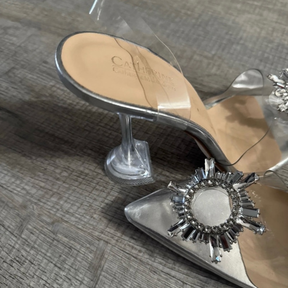 Catherine Malandrino Silver Pointed Toe Heels with Crystal Sunburst - Picture 9 of 13